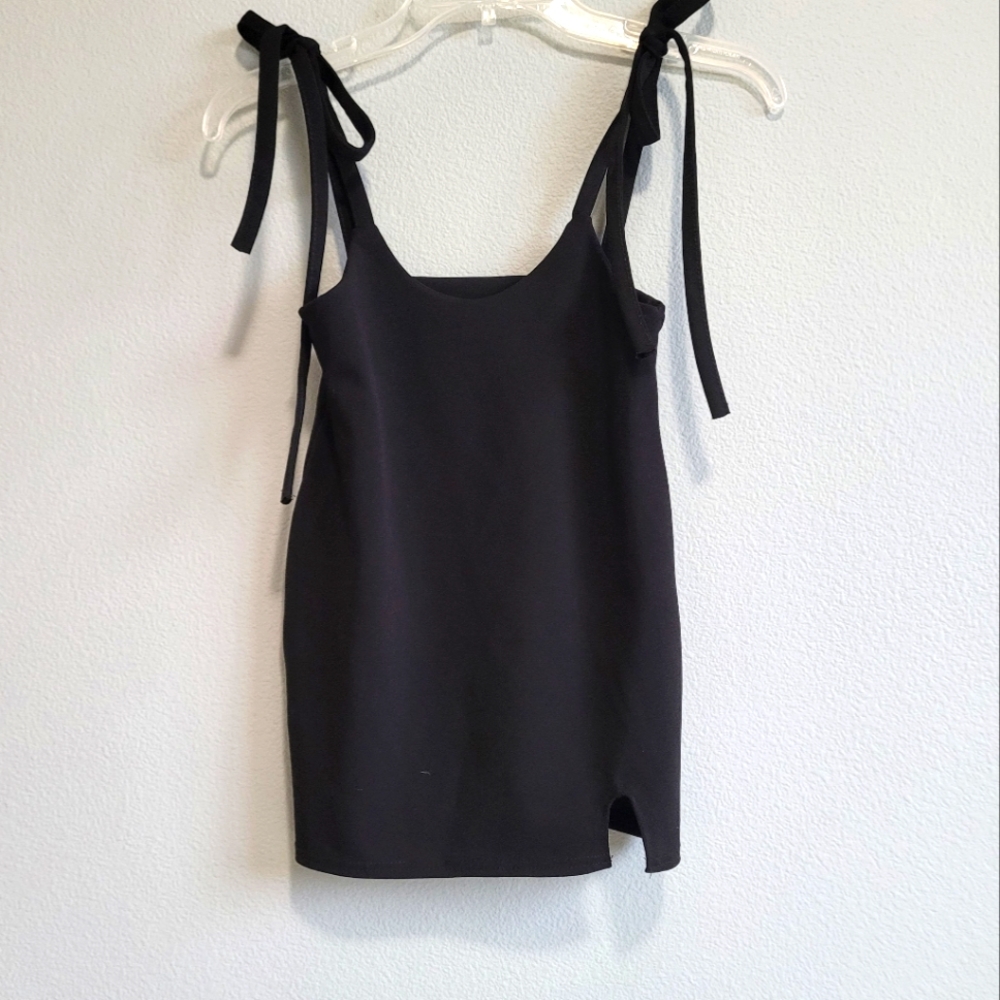 Pretty Litte Thing Bow Tie Black Cami Size 4